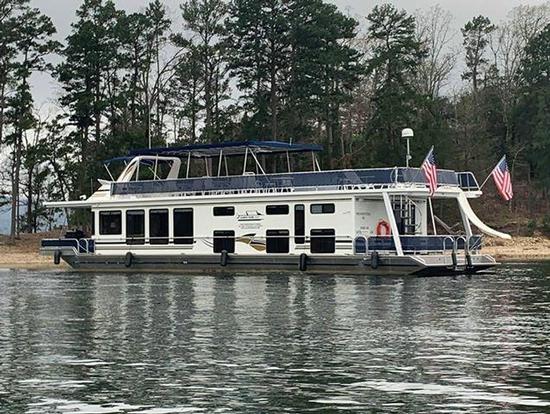 Lake Ouachita Houseboats Rentals