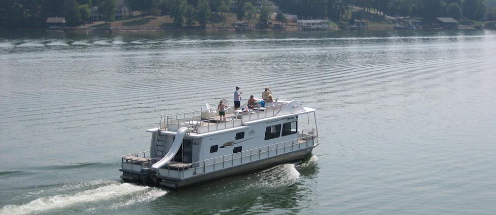 Houseboat Cruising Down the Lake