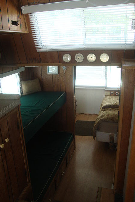 Wisdom Houseboat Sleeping Areas